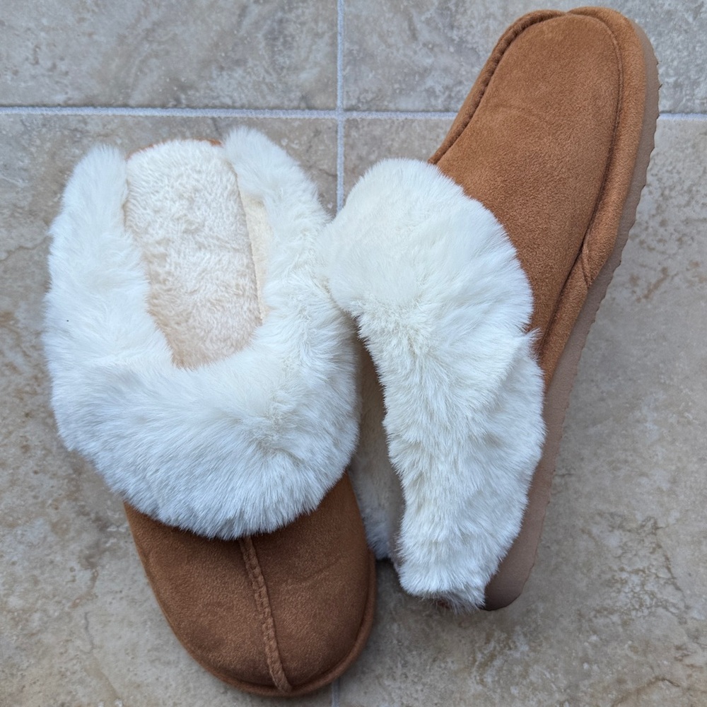 Microfiber Faux Fur Slippers Foam Footbed Slides Warm Cozy Like New! Women’s 10 - Picture 3 of 6